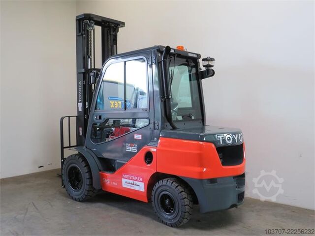 Carrello elevatore Toyota 52-8FDJF35