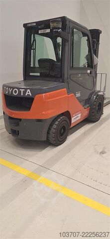Carrello elevatore Toyota 52-8FDJF35
