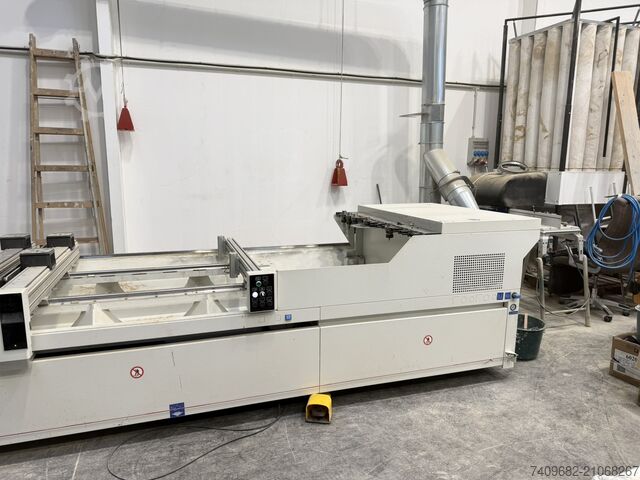 Pusat pemesinan SCM morbidelli m100