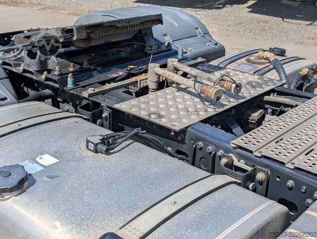 Standardni vlačilec MAN TGX 18.520 BL SA 4x4 Hydrodrive, MIETEN?