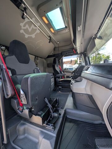 Standardni vlačilec MAN TGX 18.520 BL SA 4x4 Hydrodrive, MIETEN?