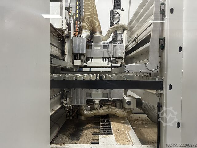连续送料加工中心 Morbidelli UX 100