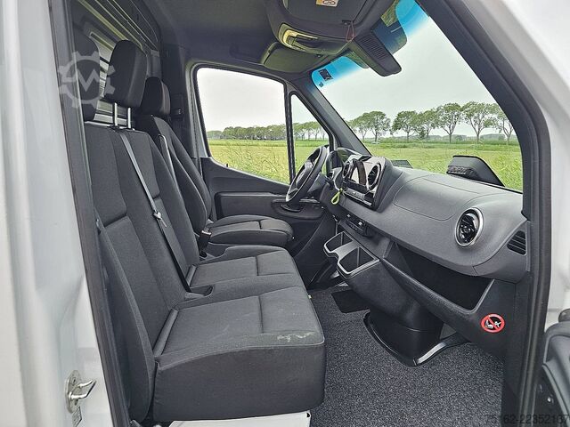 MERCEDES-BENZ SPRINTER 317 L2H2 LED RWD Mbux10