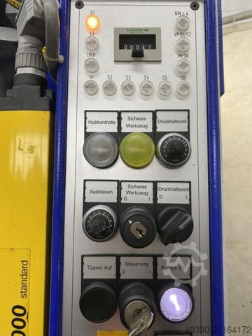 Двустоен хидравличен прес – основно ремонтиран през 2019 г., двустоен прес SCHÖN TES 25