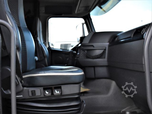 Камион с кука за контейнери VOLVO FH 500 * Abrollkipper * TOPZUSTAND / 6x4
