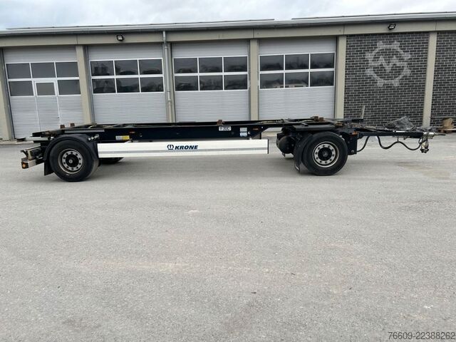 Remolque con chasis intercambiable KRONE 2 Achswechselfahrgestell, Typ: MAXI AZW 18 eL3B7