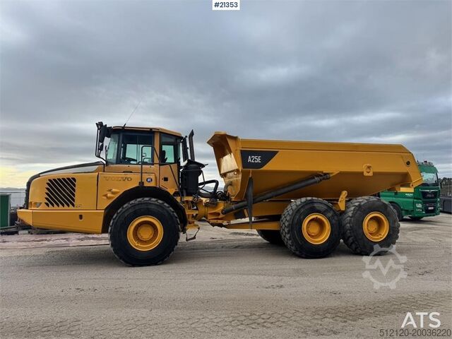 Самосвал Volvo A25E Dump Truck.