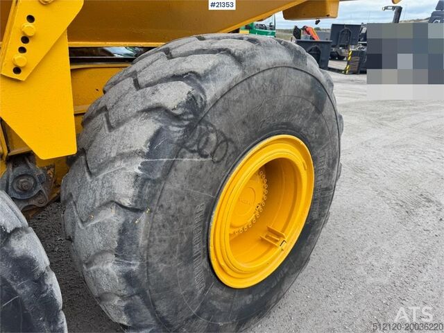 Самосвал Volvo A25E Dump Truck.