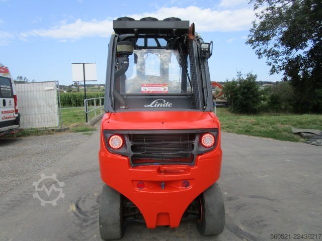 Dieselstapler Linde H35D-02 Zinkenversteller + Seitenschieber