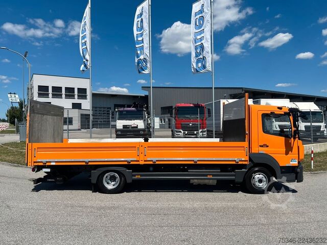 Sonderausbau-Transporter MERCEDES-BENZ Atego 821 L Pritsche6,10m/3 Sitze/Nur 70 tkm/Top