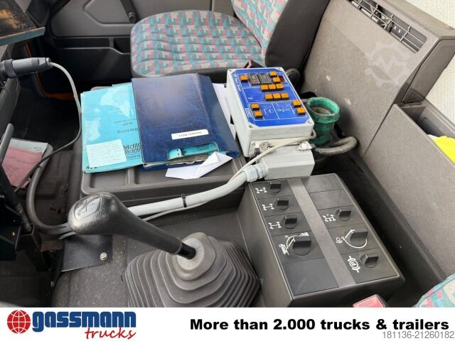 Sasi truk Mercedes-Benz SK 2024 AK 4x4