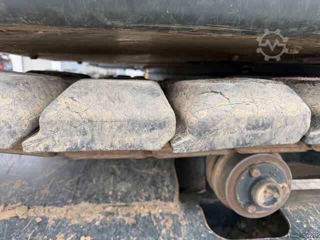 Pelle sur chenilles Hyundai HX 145 ALCR