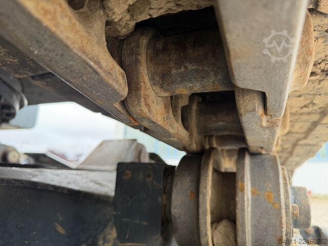 Pelle sur chenilles Hyundai HX 145 ALCR