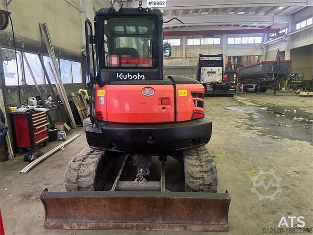 Grävmaskin med larvband Kubota KX057-4 excavator w/ rototilt, cable bucket, tooth