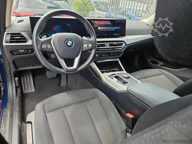 Minibus BMW 320 d xDrive Touring PDC Mild-Hybrid Navi/Ahk.