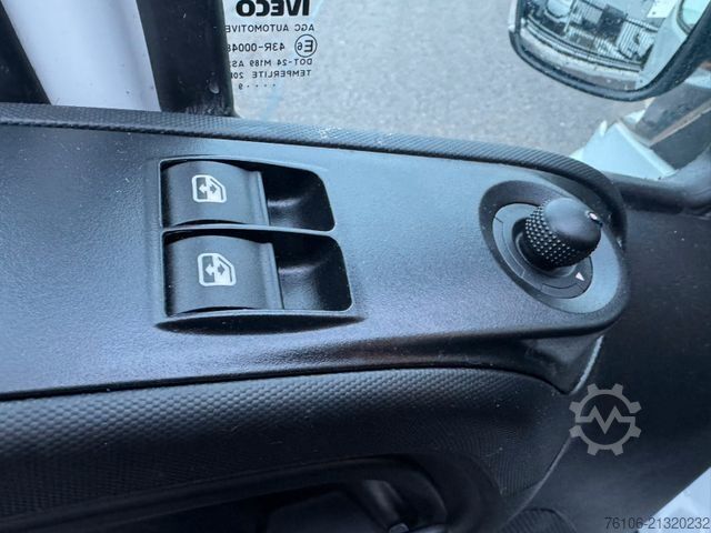 รถตู้แบบกล่อง IVECO Daily 35S16 Koffer mit Ladebordwand *Klima-aut.*