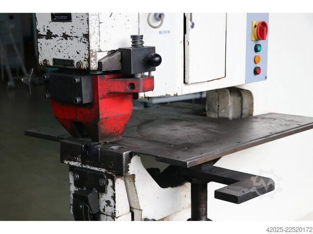 Punching press MUBEA HP 1000 / 760