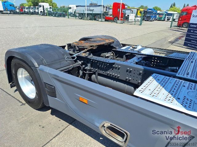 Standartinis vilkikas Mercedes-Benz 1843 LS