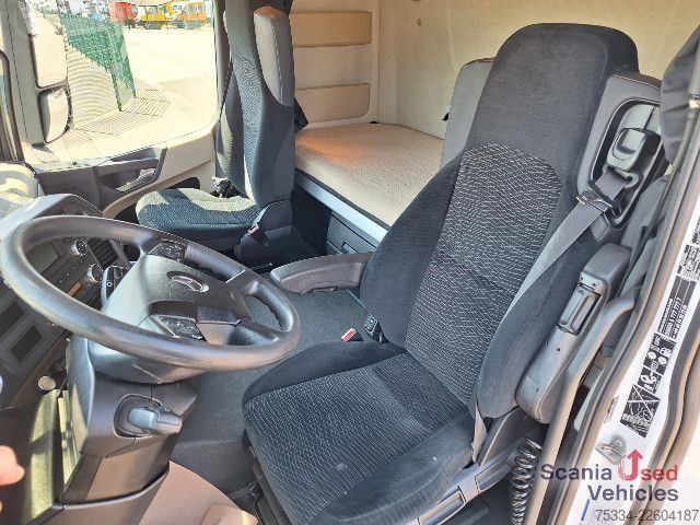 Standartinis vilkikas Mercedes-Benz 1843 LS
