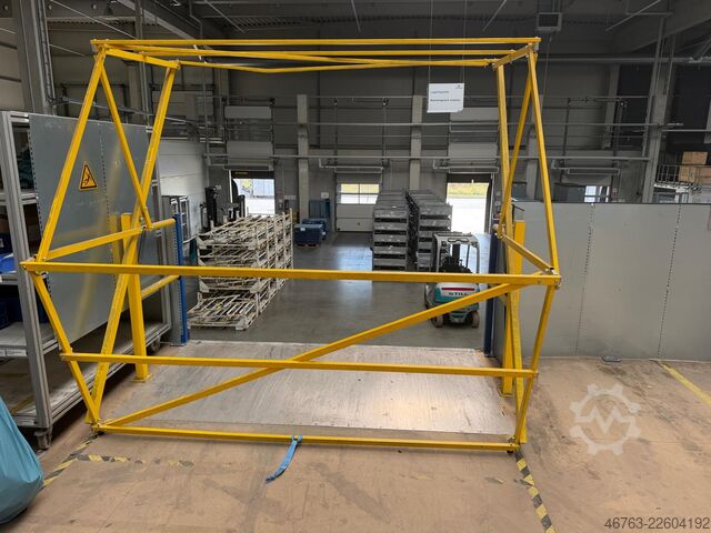 Depo platformu palet transfer alanı Palettenübergabestation 