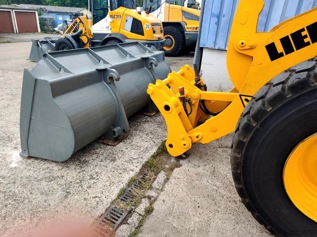 Kerekes rakodó LIEBHERR L 514 kein 509 524 original Stunden