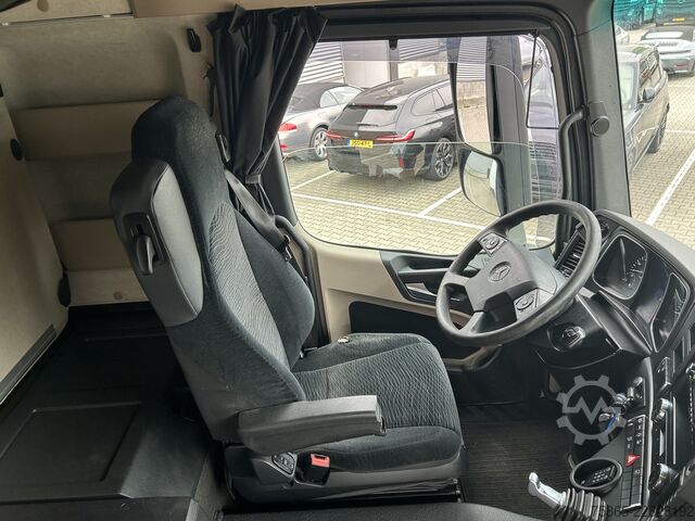 Standard-SZM Mercedes-Benz Actros 1842 LS StreamSpace / 699 dkm / Tacho V2...