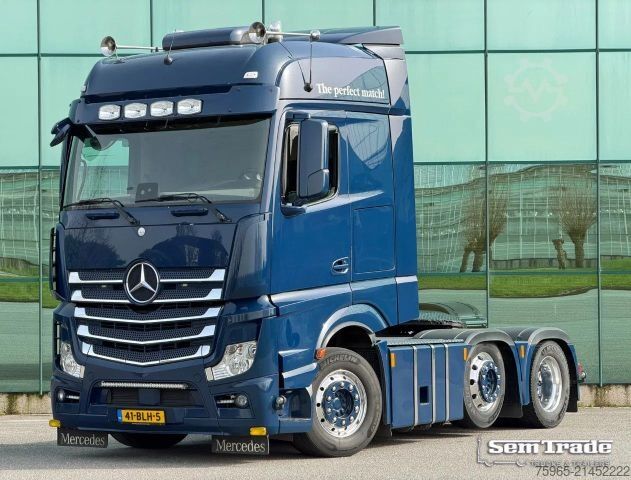 Unit traktor standar MERCEDES-BENZ Actros 963-4-D