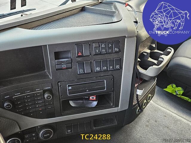 הובלה בקירור/קפוא Volvo FM