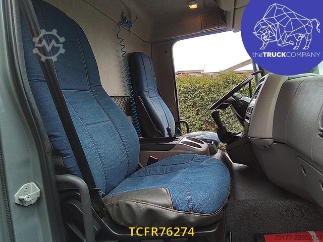 Bâche coulissante DAF LF 210