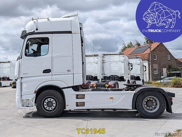 Standard-SZM Mercedes-Benz Actros 1853
