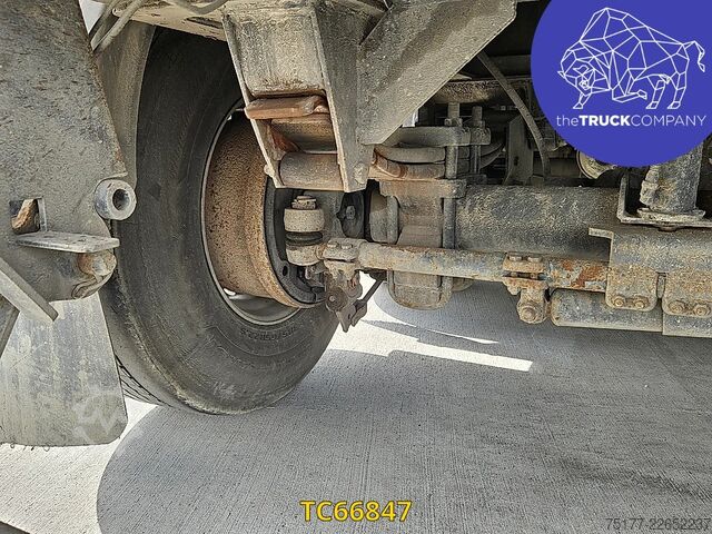 Volquete Kaiser benne transport ferrail