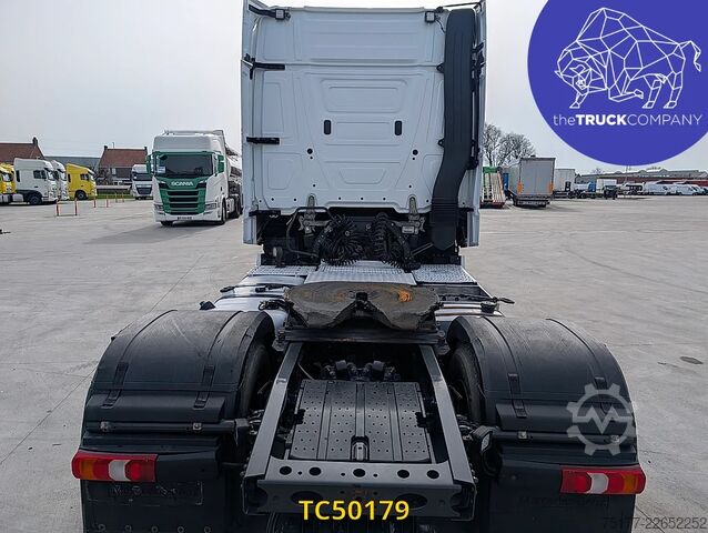 Estándar-SZM Mercedes-Benz Actros 1963
