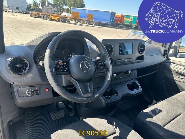 Walizka Mercedes-Benz Sprinter 317 CDI KOFFER MET LIFT - AUTOMAAT