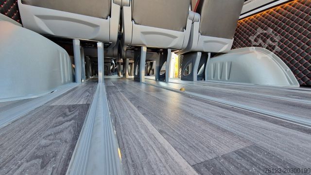 Minibus MERCEDES-BENZ Sprinter 315 Tourer 9 SS  VIP Systemboden Stock