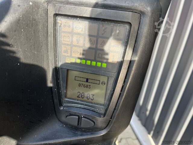 Carretilla eléctrica de 3 ruedas Linde E16C