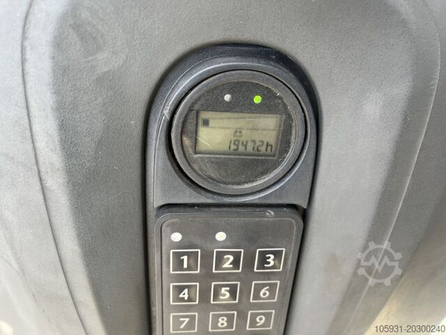 行人堆垛机 Linde L12