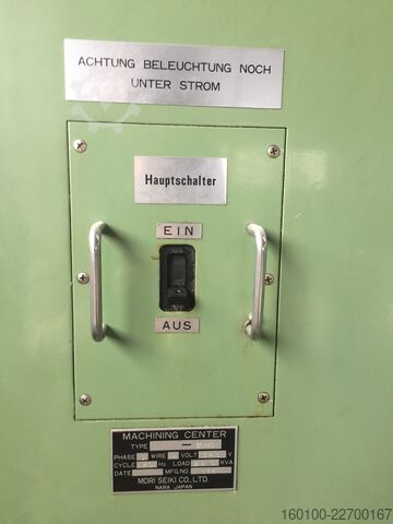 Vertikální obráběcí centrum Mori Seiki MV-35/40