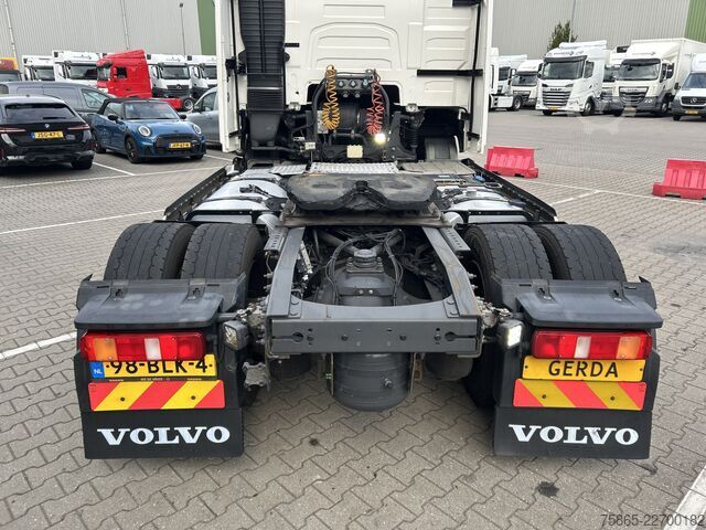 スタンダード-SZM Volvo FH 420 Globetrotter / 861 dkm / Night AC / VEB+...