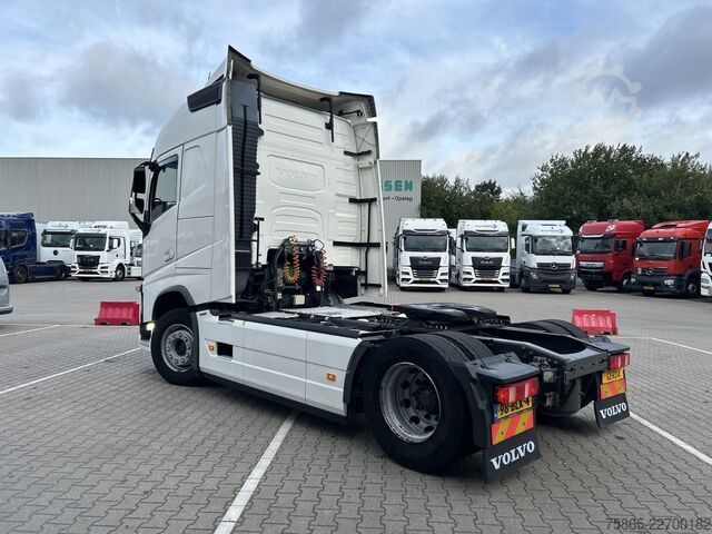 スタンダード-SZM Volvo FH 420 Globetrotter / 861 dkm / Night AC / VEB+...