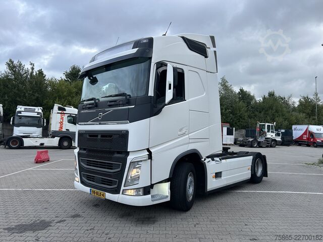 スタンダード-SZM Volvo FH 420 Globetrotter / 861 dkm / Night AC / VEB+...