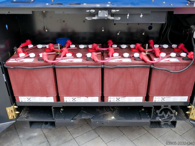 Škarjasto dvigalo Genie GS 4069 DC