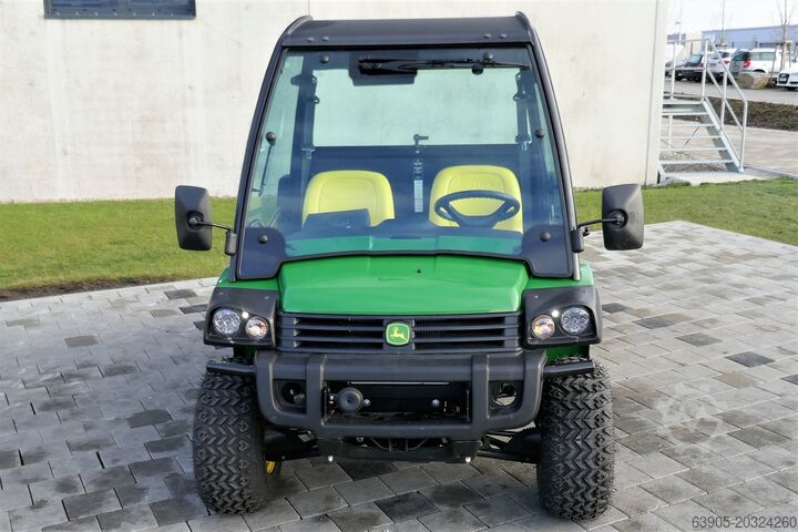 Traktor John Deere Gator HPX815E