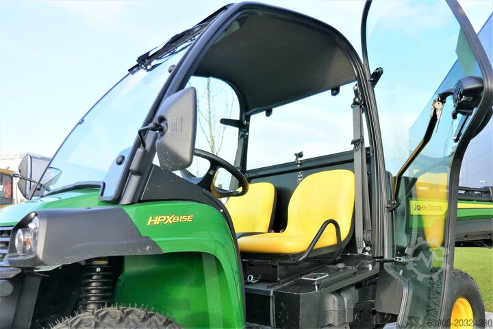 Traktor John Deere Gator HPX815E