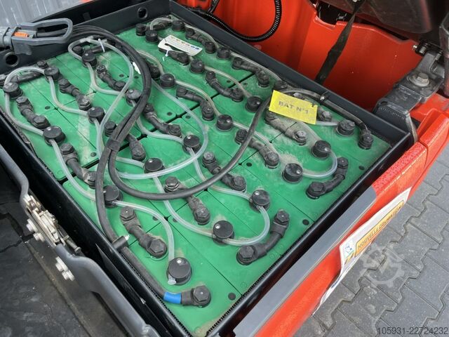 Elektrisk trehjulsgaffeltruck Linde E16H-02