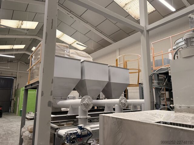VOLLEDIGE MINERALE MASTERBATCH-PRODUCTIELIJN VARIOS WEIGHTING AND COMPOUNDING LINE