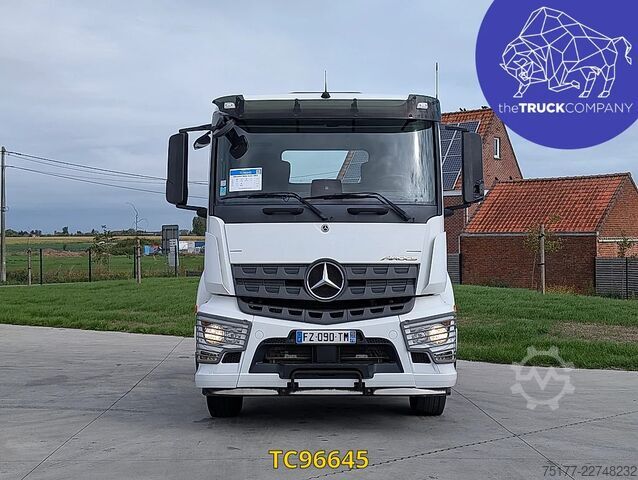 Standard SZM Mercedes-Benz Arocs 1843