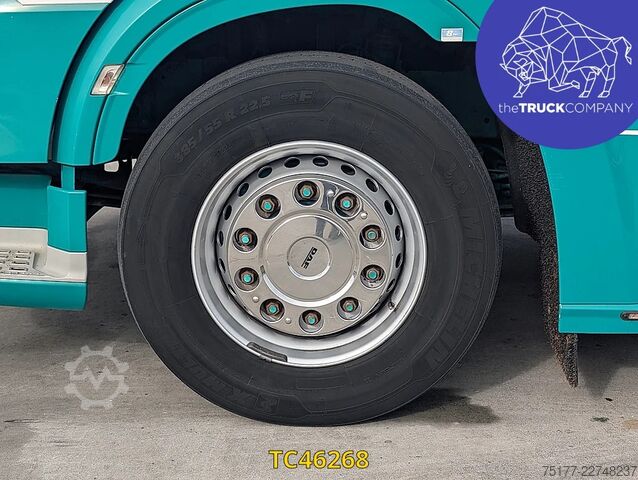 Standard SZM DAF XF 530