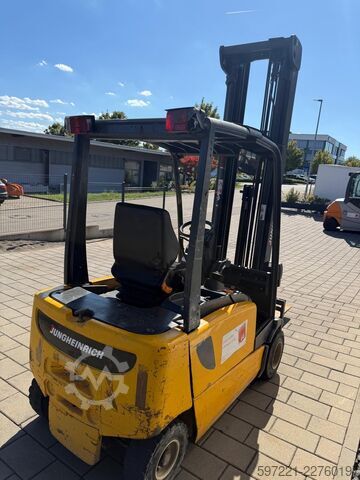  Jungheinrich EFG VAC 20