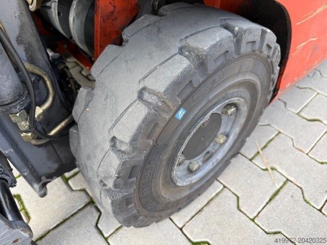 Elektrický 3kolový vysokozdvižný vozík BT CBE 1.2