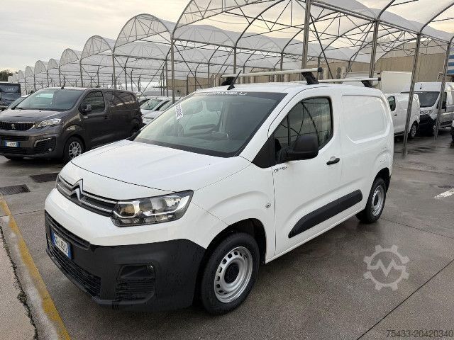 پینل وین Renault BERLINGO 100 HDI